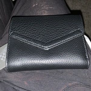 Brand new vince camouto BLk leather tri fold wallet